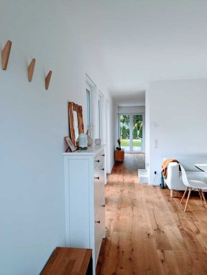 Erstbezug sonnige gehobene Doppelhaushälfte mit Wärmepumpe und Kamin in ruhiger Lage