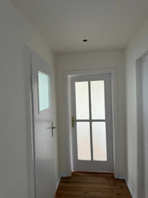 Günstige 2-Zi. Wohnung. Erstbezug nach Sanierung! Sehr Zentral!!!