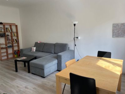 Helle Etagenwohnung, Teilmöbliert - Nähe Augarten