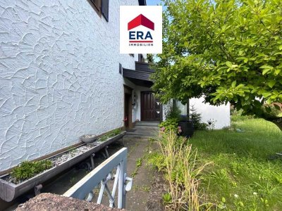 MEHRFAMILIENHAUS MIT GEWERBEFLÄCHE,RENDITEOBJEKT IN GROSSROSSELN