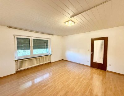 Provisionsfrei! Freie & helle 1-Zimmer-Wohnung im 1.Obergeschoss in nettem MFH in Nürnberg Katzwang