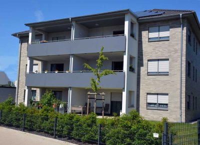 neuwertig, gr. Terasse, barrierearm, Erdwärme, Garage mit Abstellraum