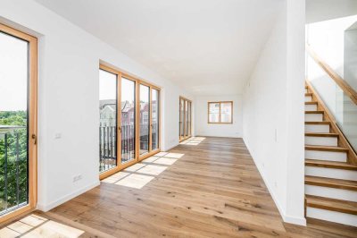 Höhenflug über Berlin! Bezugsfertiges und provisionsfreies Penthouse mit hochwertiger Einbauküche!