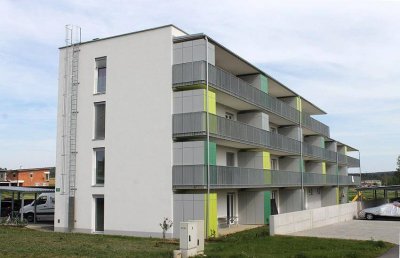 RIESENBALKON - 3-Zimmer-Wohnung mit Carport-Parkplatz - geförderte Miete ODER geförderte Miete mit Kaufoption - 3 Zimmer