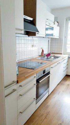 Voll Möblierte 2½ Zimmer Wohnung in Duisburg-Laar zu Vermieten