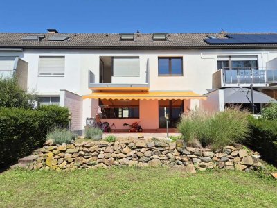 DOGS ALLOWED ONLY 9 MIN TO LUCIUS CLAY KASERNE! Well-designed terraced house with garden and kitchen