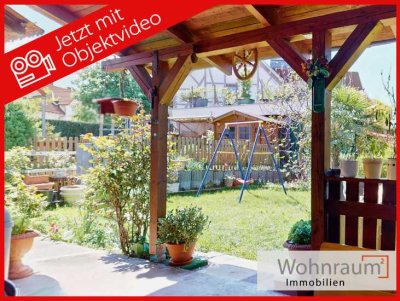 Platz für die ganze Familie: Sanierungsbedürftiges Haus mit großem Garten in Burgstetten