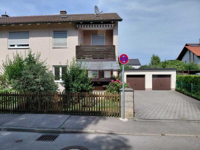 Stilvolle, sanierte 3-Raum-EG-Wohnung mit Balkon in Olching