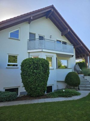 Hochwertiges Einfamilienhaus mit separater Einliegerwohnung und schönem Garten