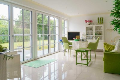 Ein Wohntraum auf 244 m² – Gartenidylle, Design und Privatsphäre in Bestlage