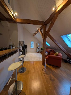 Schöne 1,5-Zimmer-Maisonettewohnung in Solln, Zwischenmiete (01.03.2026–30.04.2026)