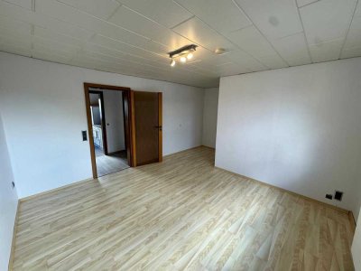Helle 3 -Zimmer Dachgeschosswohnung