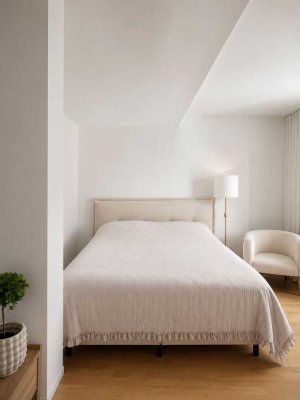 LICHTDURCHFLUTETE DACHGESCHOSS WOHNUNG