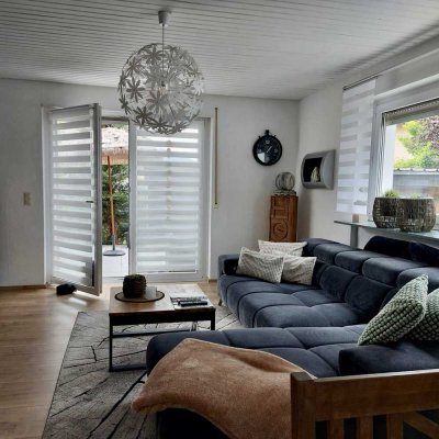 Geschmackvolle, gepflegte 3-Raum-Hochparterre-Wohnung mit geh. Innenausstattung