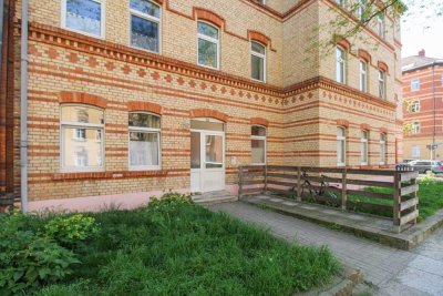 Erdgeschossfläche mit gewerblicher Nutzung und Umnutzungsoptionen zu Wohnzwecken