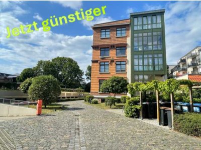 Verhandlungsbasis! ETW in Leipzig Zentrum-Ost in grüner Oase ehem. Fabrikgebäude