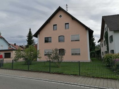 3-Zimmer Dachgeschosswohnung mit Loggia in Ettringen