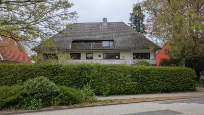 Liebenswerte 2-Zimmer-Endetagenwohnung mit herrlicher Dachterrasse in Hamburg-Wellingsbüttel
