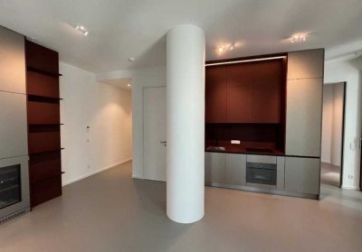 Skylinewohnung im Herzen Frankfurts -teilmöbliert