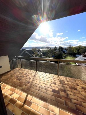 Ruhige 1-Zimmer-Wohnung mit Balkon mit Seesicht in Allensbach (Hegne)