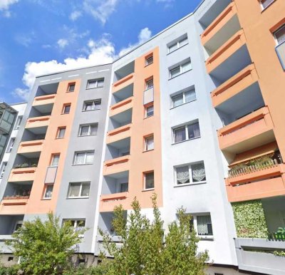 ideale 1-Raum-Wohnung direkt am Melchendorfer Markt