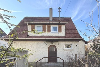 Zwei Einfamilienhäuser mit Potenzial oder großes Grundstück zum neu bebauen!