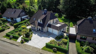 ***ROSENGARTEN ALVESEN*EXKLUSIVES SEHR GEPFLEGTES EFH MIT DOPPELGARAGE IN TRAUMLAGE***