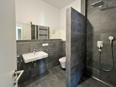 ERSTBEZUG 2-ZIMMER WOHNUNG IM 2. OG MIT GROSSER SÜD-OST TERRASSE IN LANGENAU