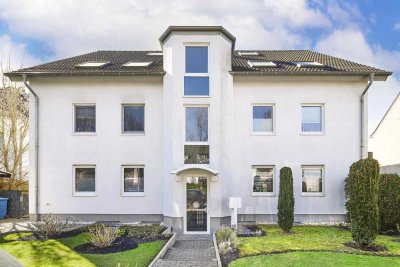 Lichtdurchflutete Maisonettewohnung mit Loggia in ruhiger Lage.