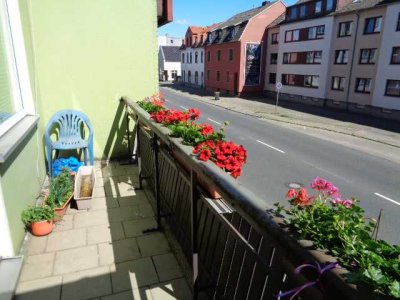 große 4 ZKB, 2 Balkone, mit Einbauküche