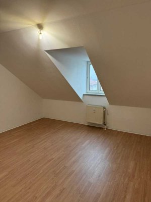 Renovierte 2-Zimmer Dachgeschosswohnung in Burglengenfeld
