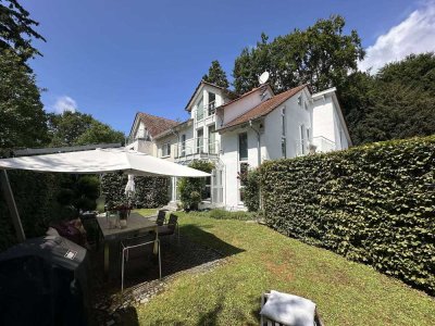 Offene Besichtigung, Do,11.6.! Einfamilienhaus in Toplage von S-Degerloch – Wohnen am Waldrand
