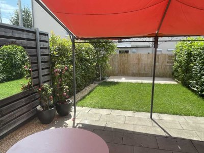 Charmante 3,5-Zimmer-Wohnung im Reihenhausstil mit Garten, Hobbyraum und Garage - mitten in Markdorf
