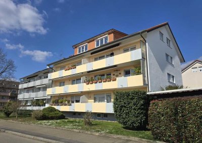 Lichtdurchflutete 3 Zimmerwohnung (bezugsfrei) in zentraler Lage von Teningen!