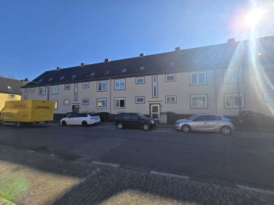 2 Zimmer plus Wohnküche in Düsseldorf Reisholz