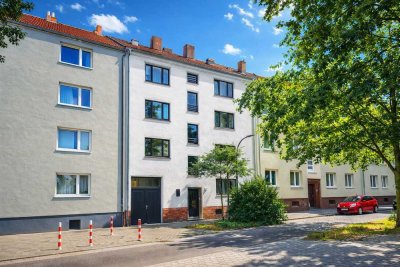 Vollrenovierte 2 Zi. -Whg mit Balkon / TU um die Ecke