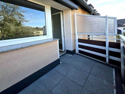 *Einzugsfertig mit neuem Badezimmer! Helle 2,5-Zi.-Whg. mit Balkon, Leimgardtsfeld,  E-Borbeck!*