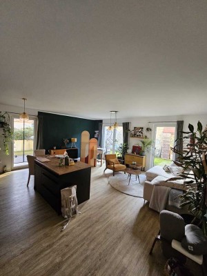 Moderne 2-Zimmer-Erdgeschosswohnung mit Terrasse und Garten