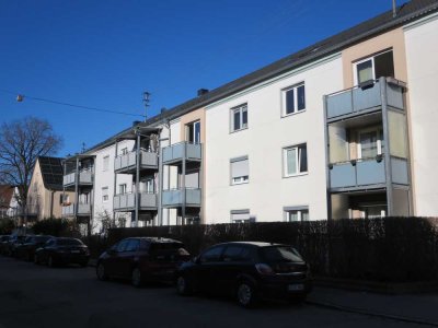 Zeit ins gemütliche Nest umzuziehen Erdgeschosswohnung in Augsburg-Göggingen