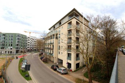 Langfristig vermietete kompakte,  2-Raum-Wohnung mit Balkon und Einbauküche in Freiburg