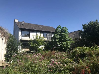 Sehr schöne Wohnlage in Xanten! Freistehendes Ein-/ Zweifamilienhaus mit großem Garten