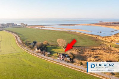 Ausnahmegrundstück! - 3.000m² beim Hafen Orth mit herrlichem Ausblick