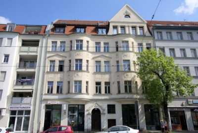 +++helle 2-Raum-Dachgeschoss-Wohnung mit Loggia+++