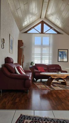 Attraktive 3,5-Zimmer-Dachgeschosswohnung mit  Terrasse,    Kornwestheim