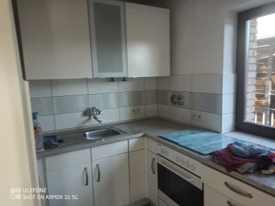 Ansprechende 2-Zimmer-Terrassenwohnung mit gehobener Innenausstattung mit Balkon und EBK in Erpel