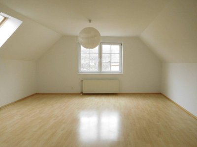 Hübsche, helle 3-Zimmer-Wohnung mit Wohnküche in Gumpoldskirchen, 76m², inkl. Parkplatz!