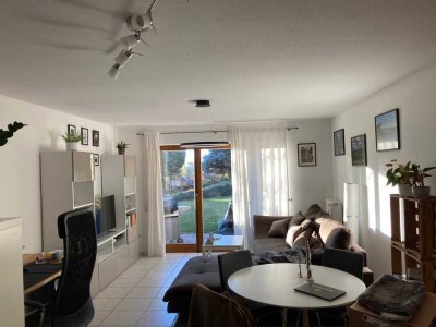 gemütliche 2-Zimmer Wohnung mit Terrasse und Gartenanteil