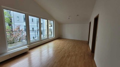 Kleines Schmuckstück - Apartment mit Balkon und Stellplatz optional*