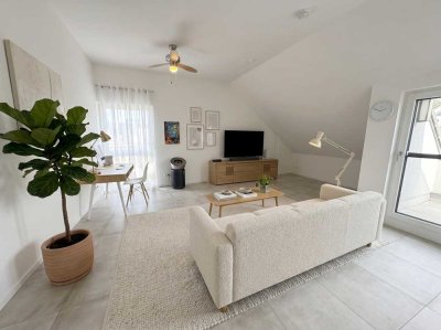 Provisionsfrei helle 2-Zi-DG-Wohnung, Erlangen, Energie A, Deckenhöhe 3 m, ruhig, viel Privatsphäre