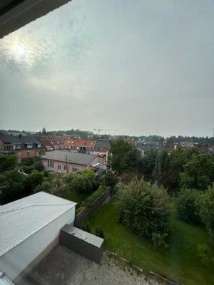 Nette 2 Zi DG Wohnung / Dachau Altstadt